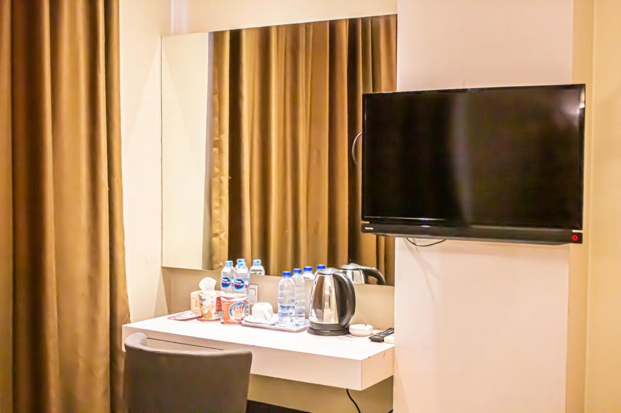 Os Hotel Airport Batam Εξωτερικό φωτογραφία