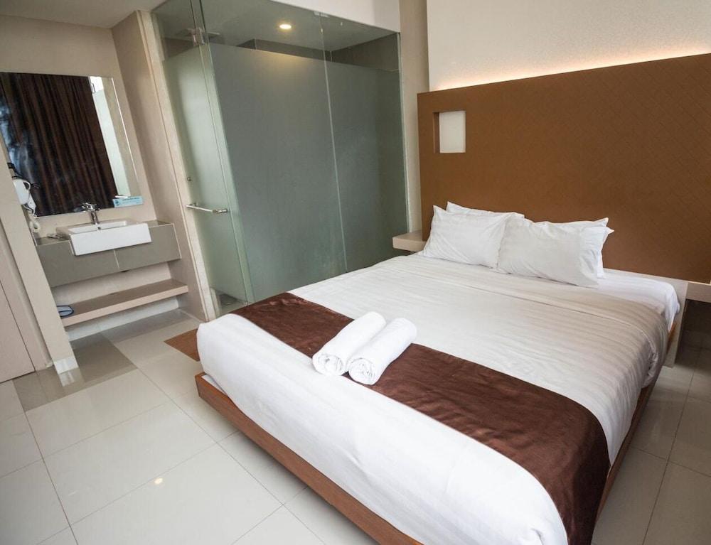Os Hotel Airport Batam Εξωτερικό φωτογραφία