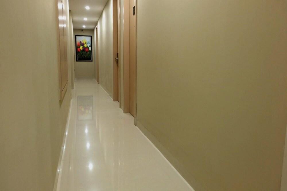 Os Hotel Airport Batam Εξωτερικό φωτογραφία